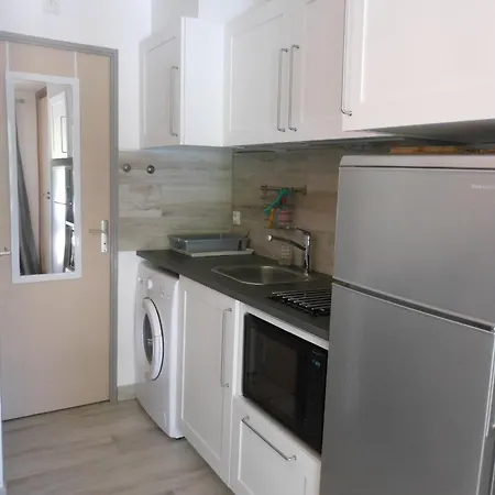 Appt 2 Pieces 21m2 + Terrasse 26m2 Ref 4052 Le Castellas